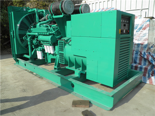 平南发电车出租-柴油发电机组在使用的过程中应该做好哪些防护工作