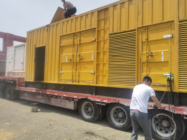 平南发电机出租100KW发电机需要什么规格的电缆线？