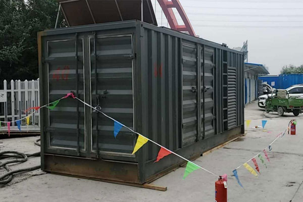 平南发电机租赁空气滤清器多久更换一次？
