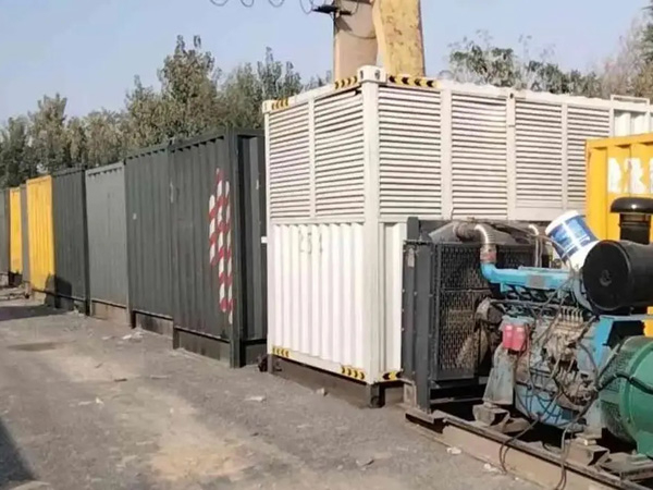 平南200KW柴油发电机机组每小时油耗是多少?